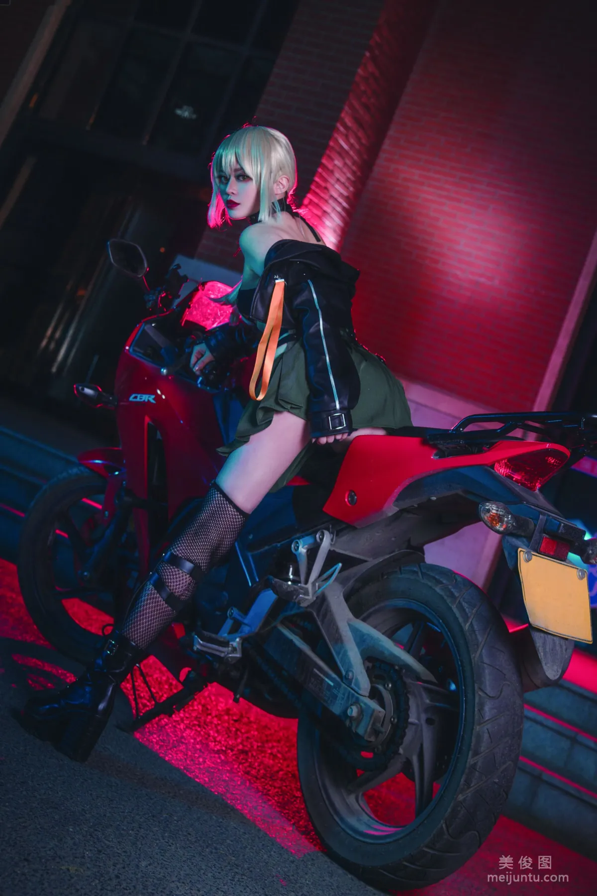 [Cosplay] Tieban Shaogui Wu w - Zhongshan Pier Black Jeanne and Black Saber Duo photo 11