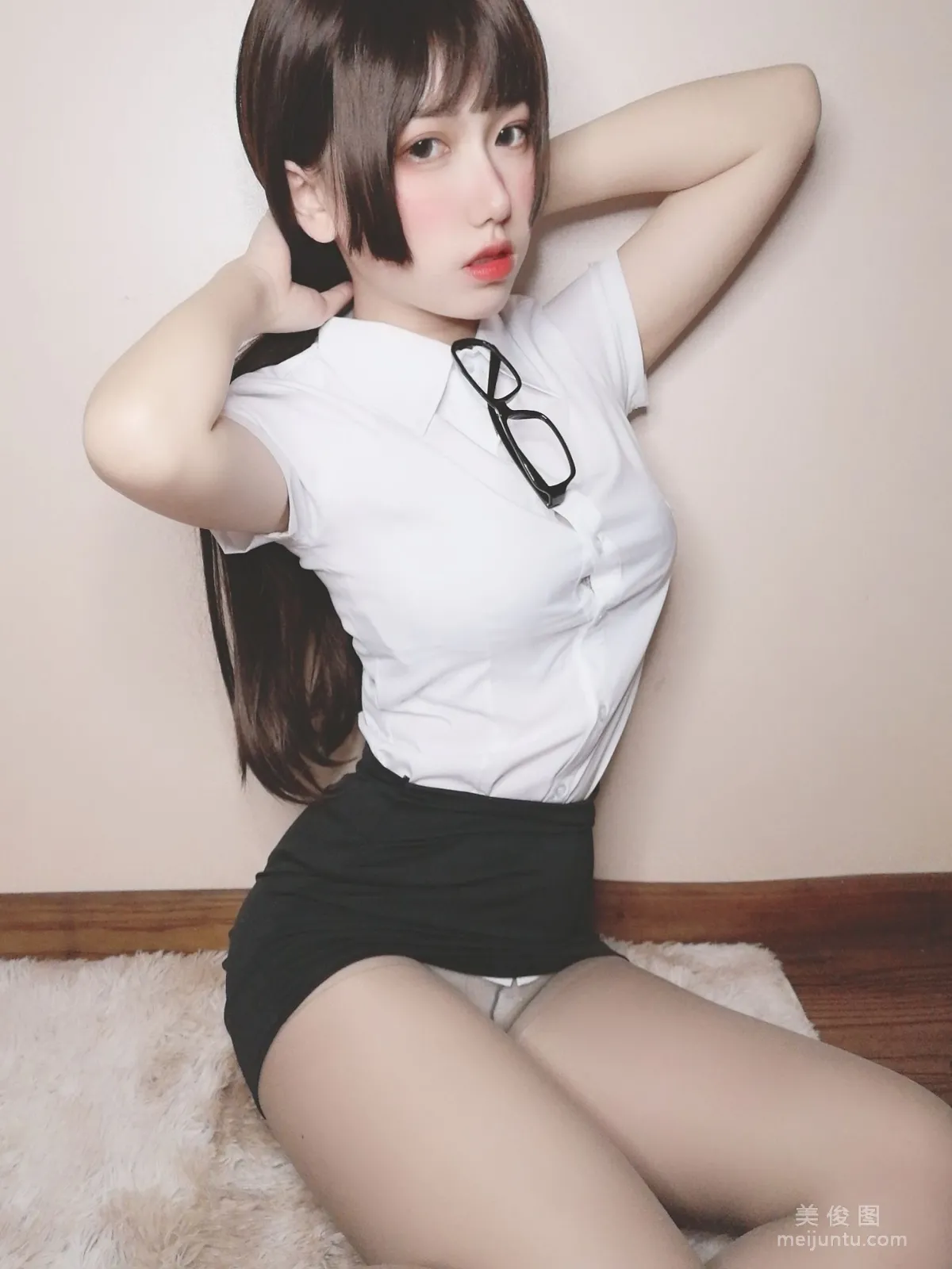 [Cosplay] Yuyuan Youzi SJ, Drunk Little Secretary Photo Set photo 41