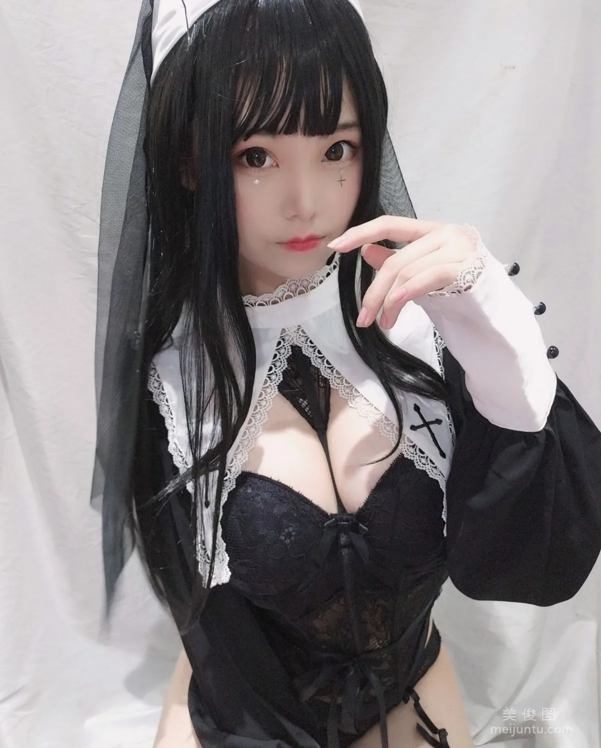 [Cosplay] Cute Girl Mizhi Maoqiu - Nun Photo Set photo 18