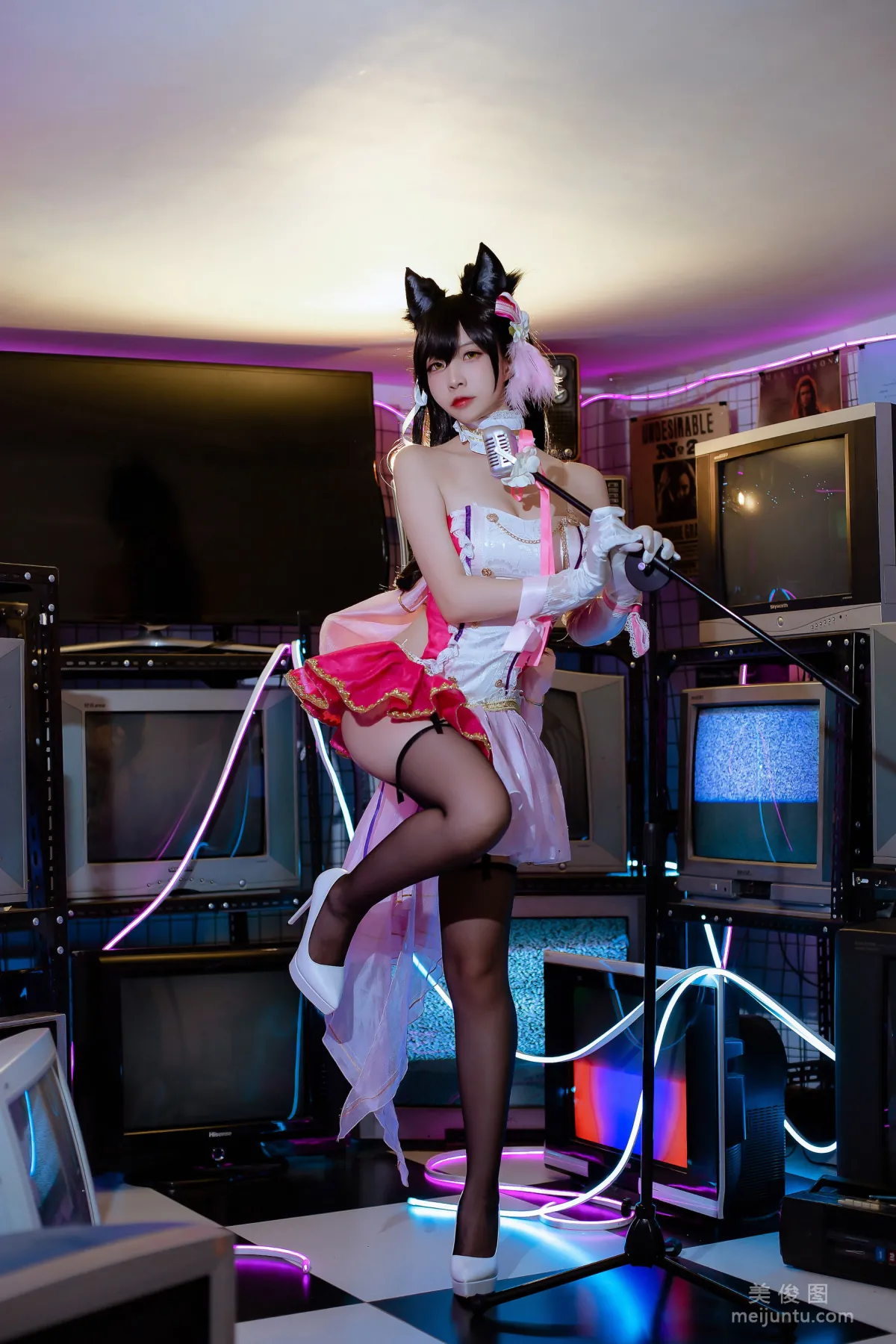 Erzuo Nisa: Web Idols photo 4
