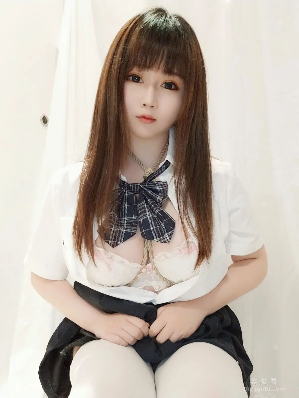 Shiyi Jiangya: Web Idols photo 14