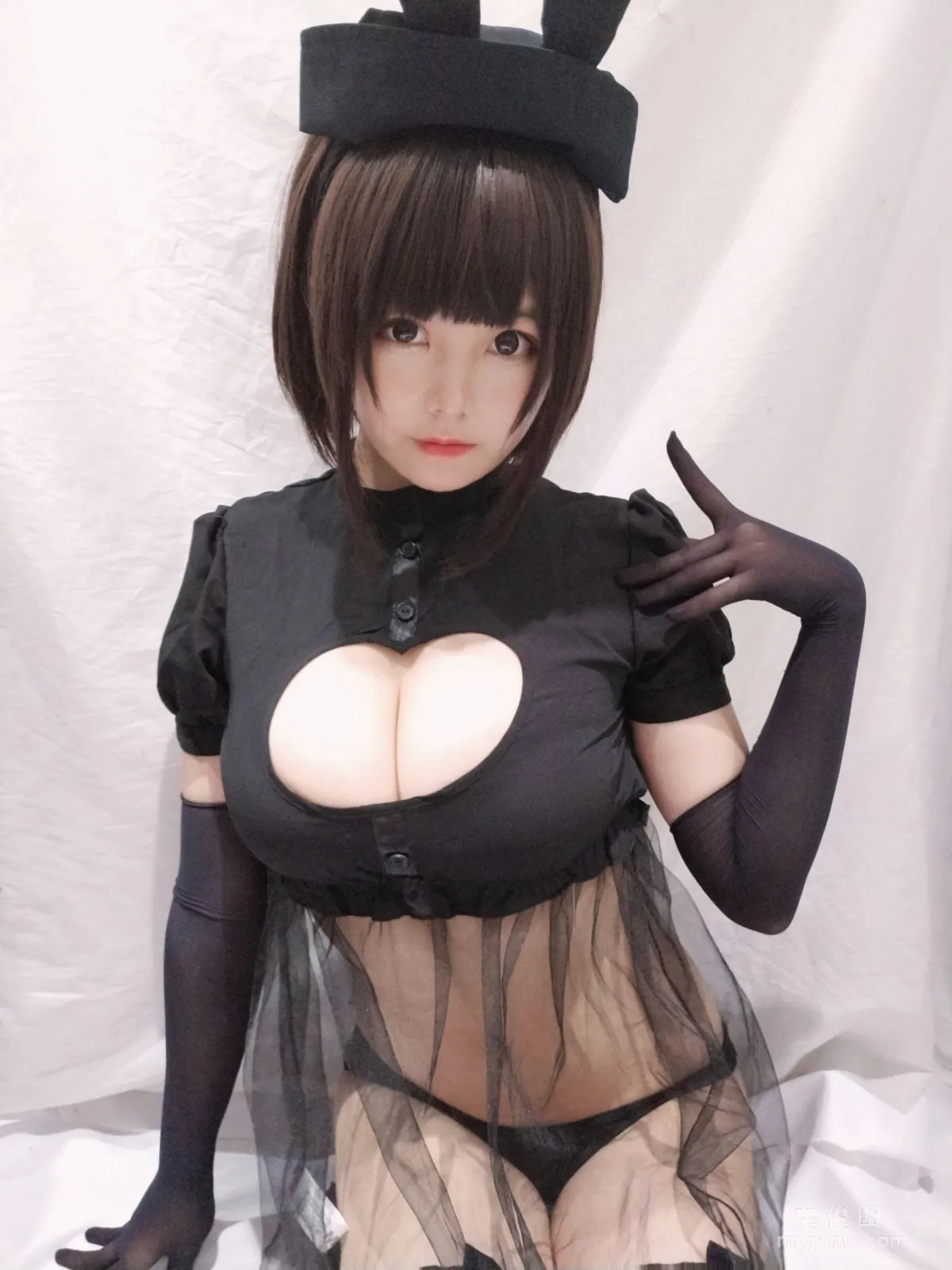 [Cosplay] Mizhi Maoqiu, Bunny Nurse Photo Set photo 13