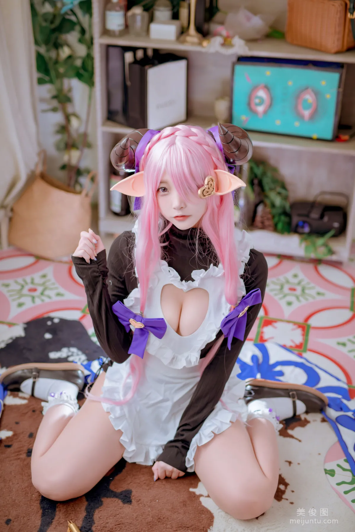 Erzuo Nisa: Web Idols photo 5