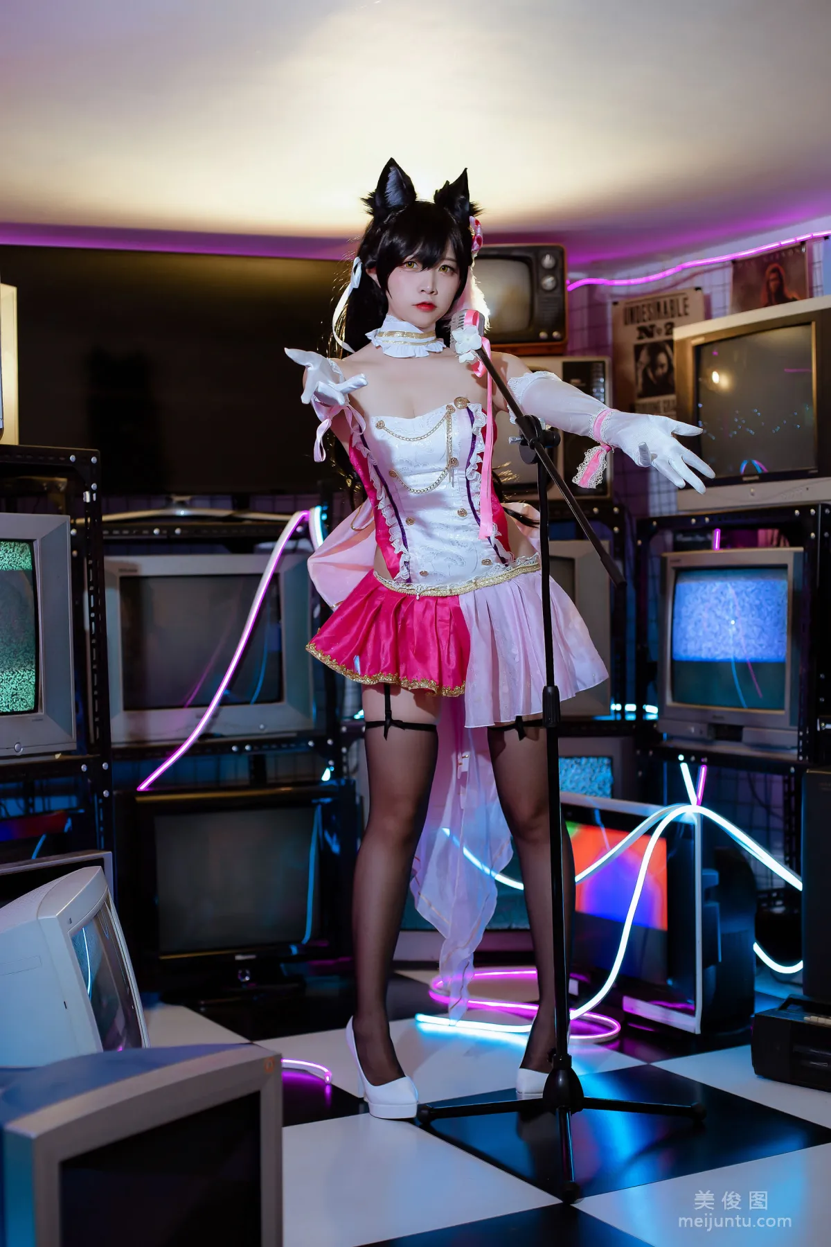 Erzuo Nisa: Web Idols photo 5