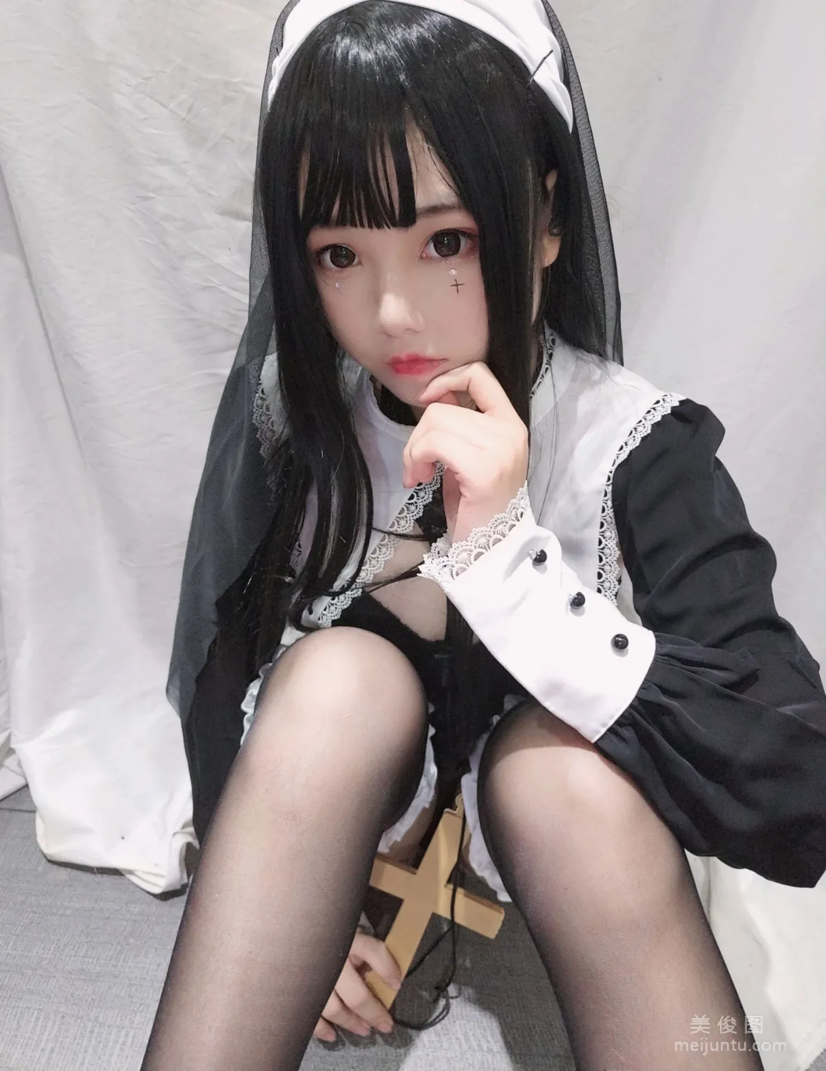 [Cosplay] Cute Girl Mizhi Maoqiu - Nun Photo Set photo 24