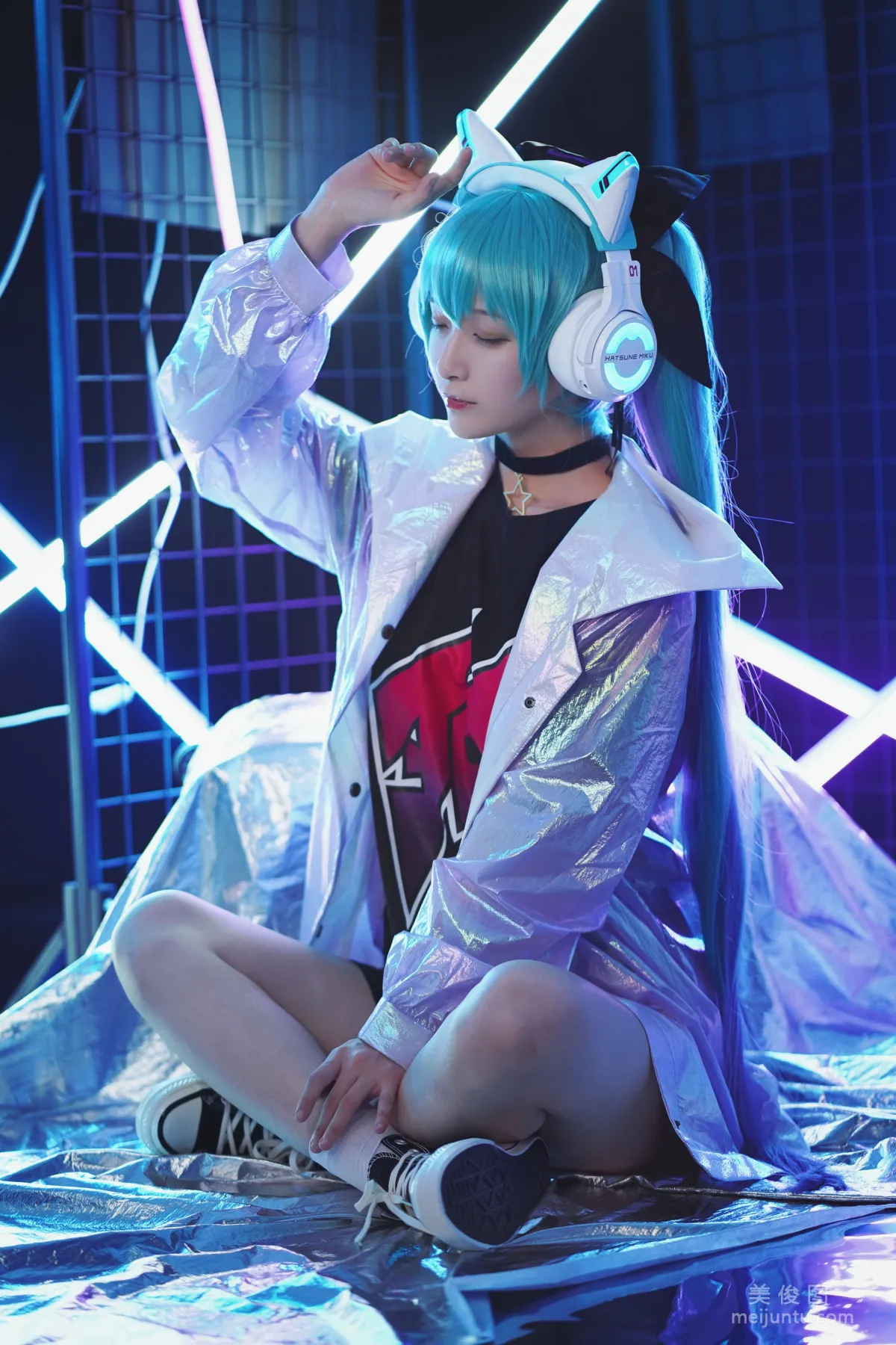 [Cosplay] Anime Blogger Tieban Shaogui Wu w - Youwu Headphones miku Photo Set photo 12