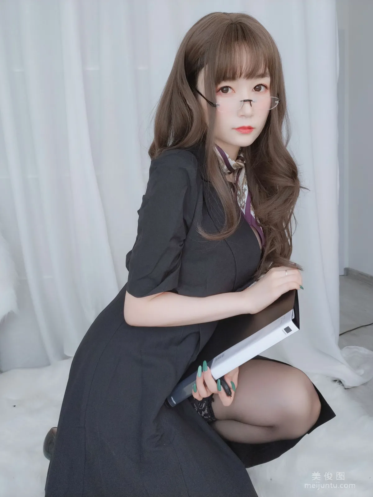 Baiyin 81: Web Idols photo 6