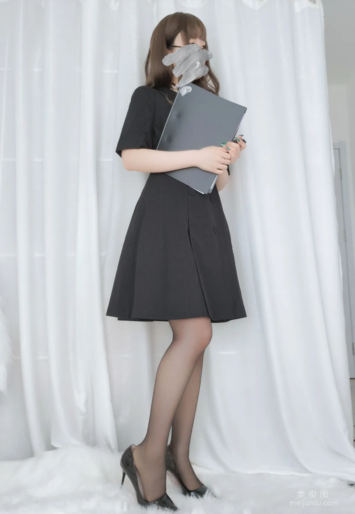 Baiyin 81: Web Idols photo 5