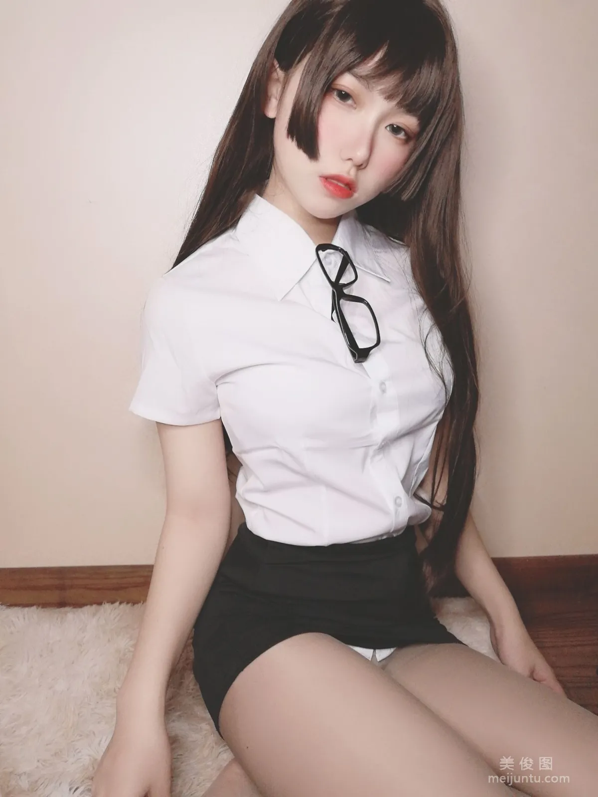 [Cosplay] Yuyuan Youzi SJ, Drunk Little Secretary Photo Set photo 11