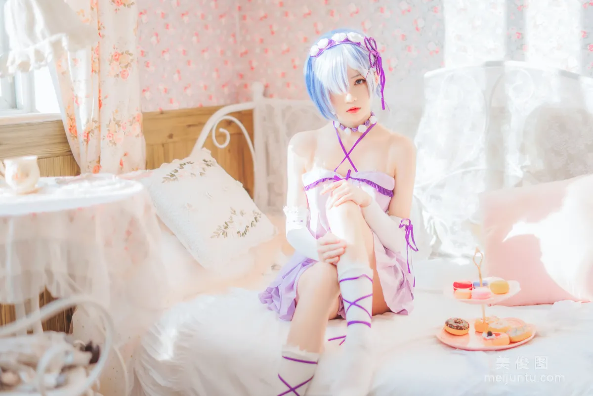 Ying Taomiao: Web Idols photo 6