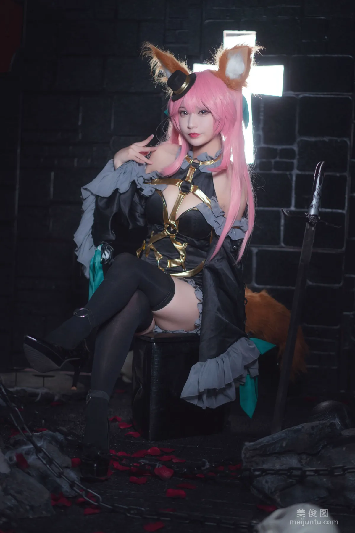[Cosplay Photos] Tieban Shaogui Wu w - Tamamo no Mae Magic photo 1