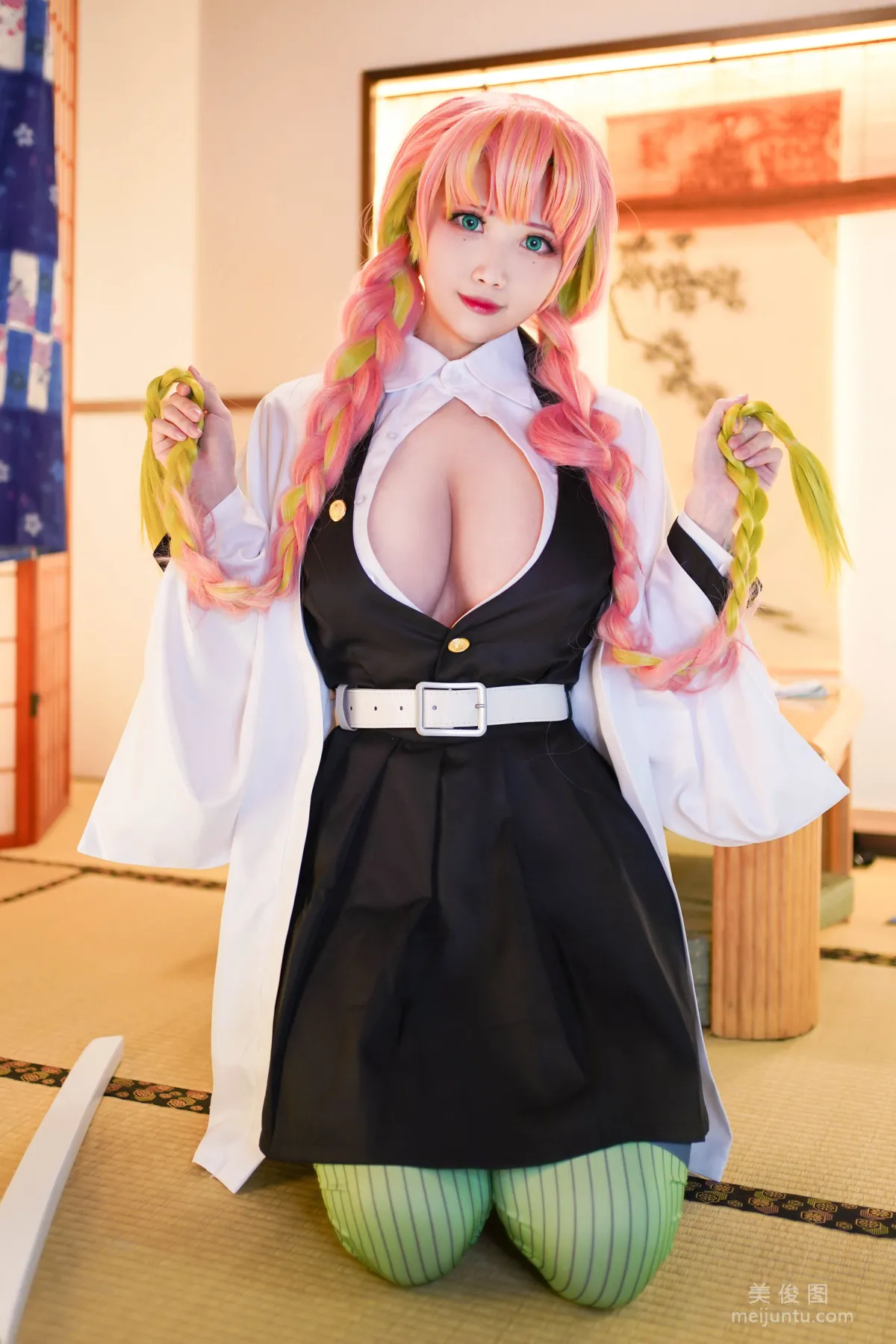 [Cosplay] Xuan KaYa - Demon Slayer Kanroji Photo Set photo 18