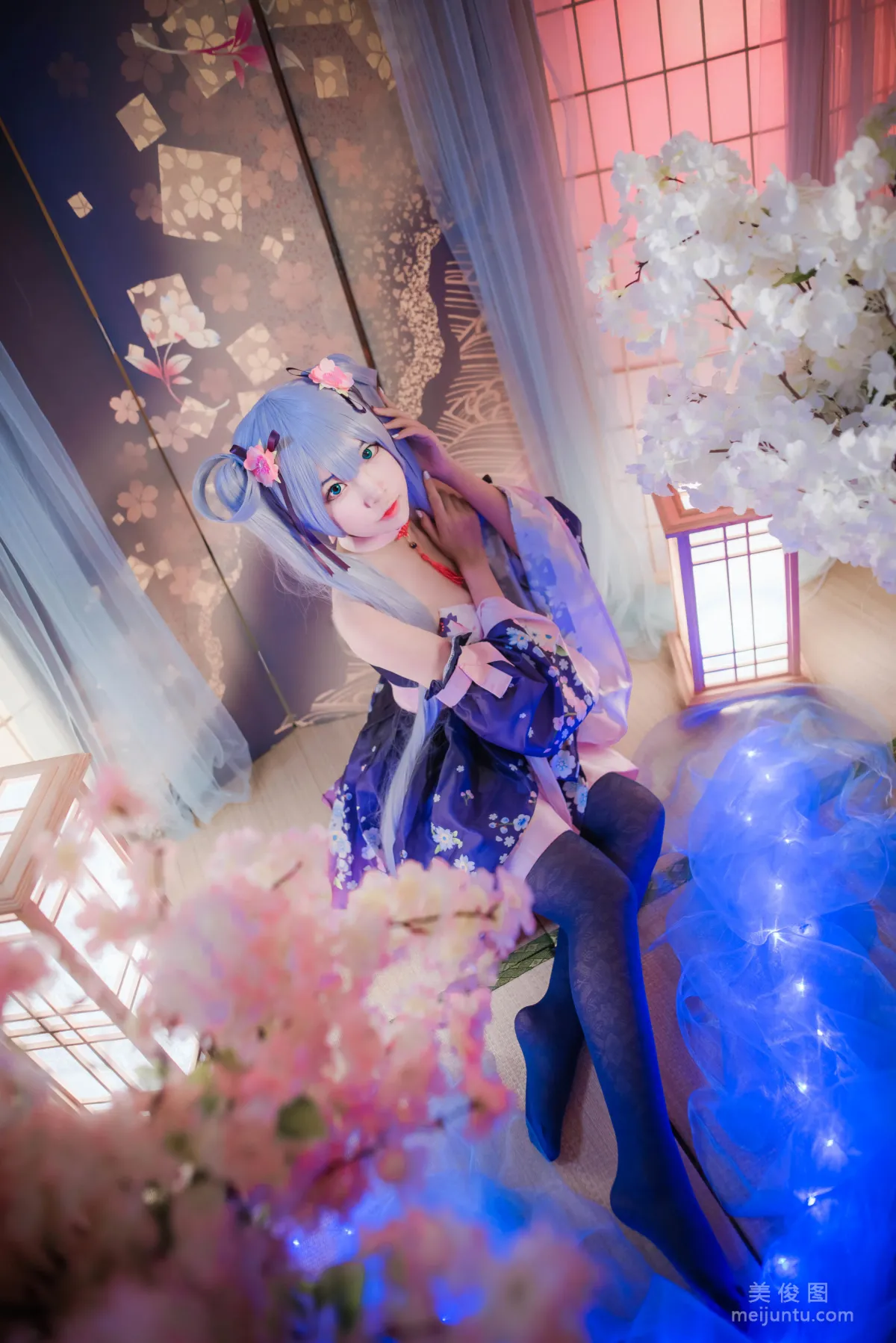 [Cosplay Photo Set] Erzuo Nisa - Twin Tails photo 13