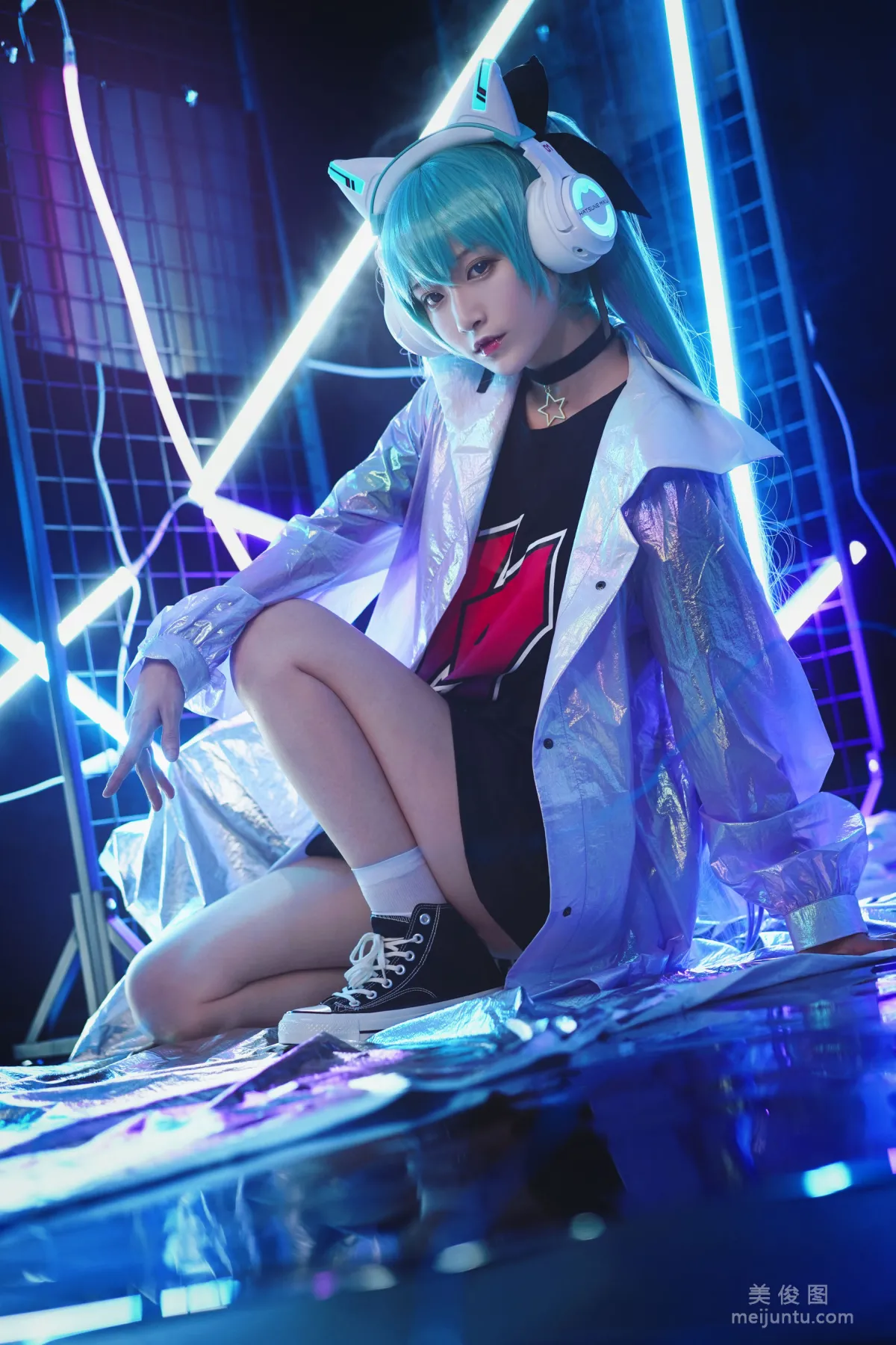 [Cosplay] Anime Blogger Tieban Shaogui Wu w - Youwu Headphones miku Photo Set photo 7