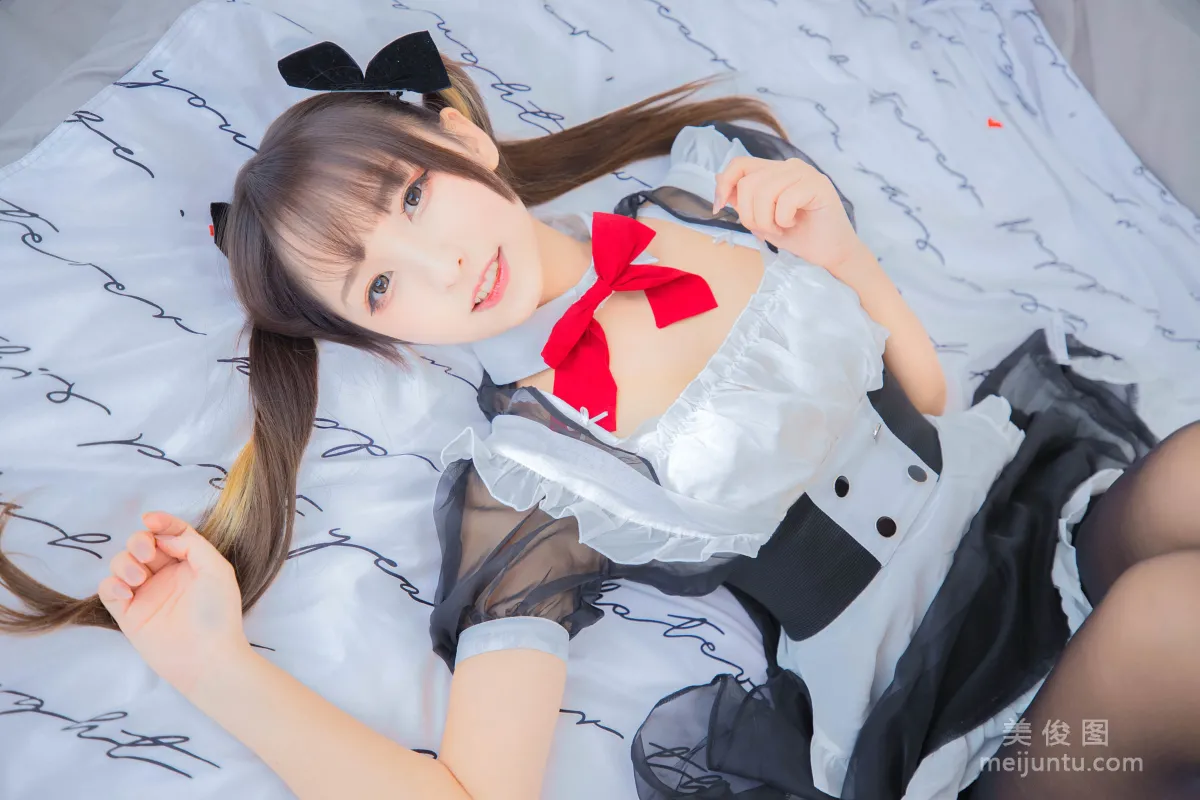 [Cosplay] Shenle Banzhen Dong Welcome Home - Black Stockings Beautiful Legs Maid Photo Set photo 48