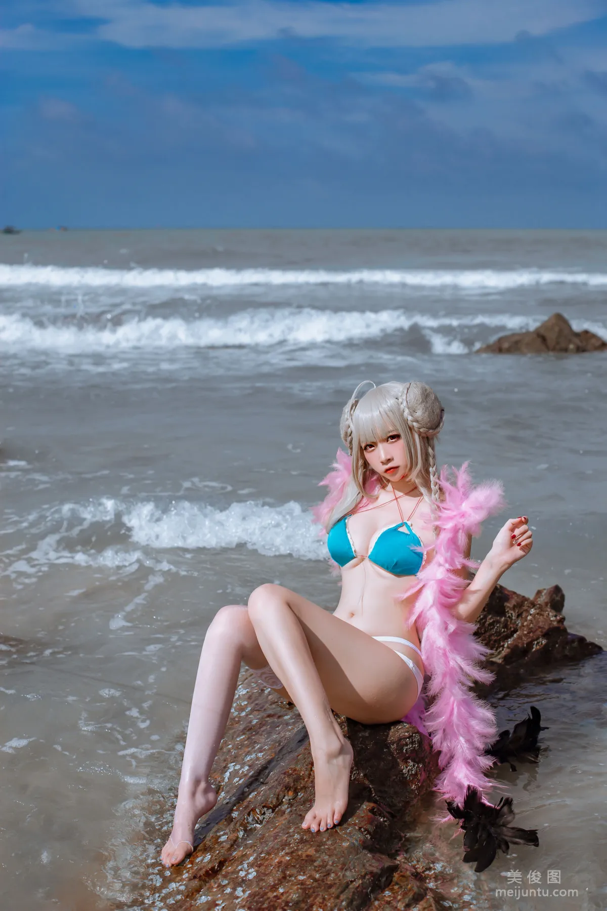 Erzuo Nisa: Web Idols photo 12