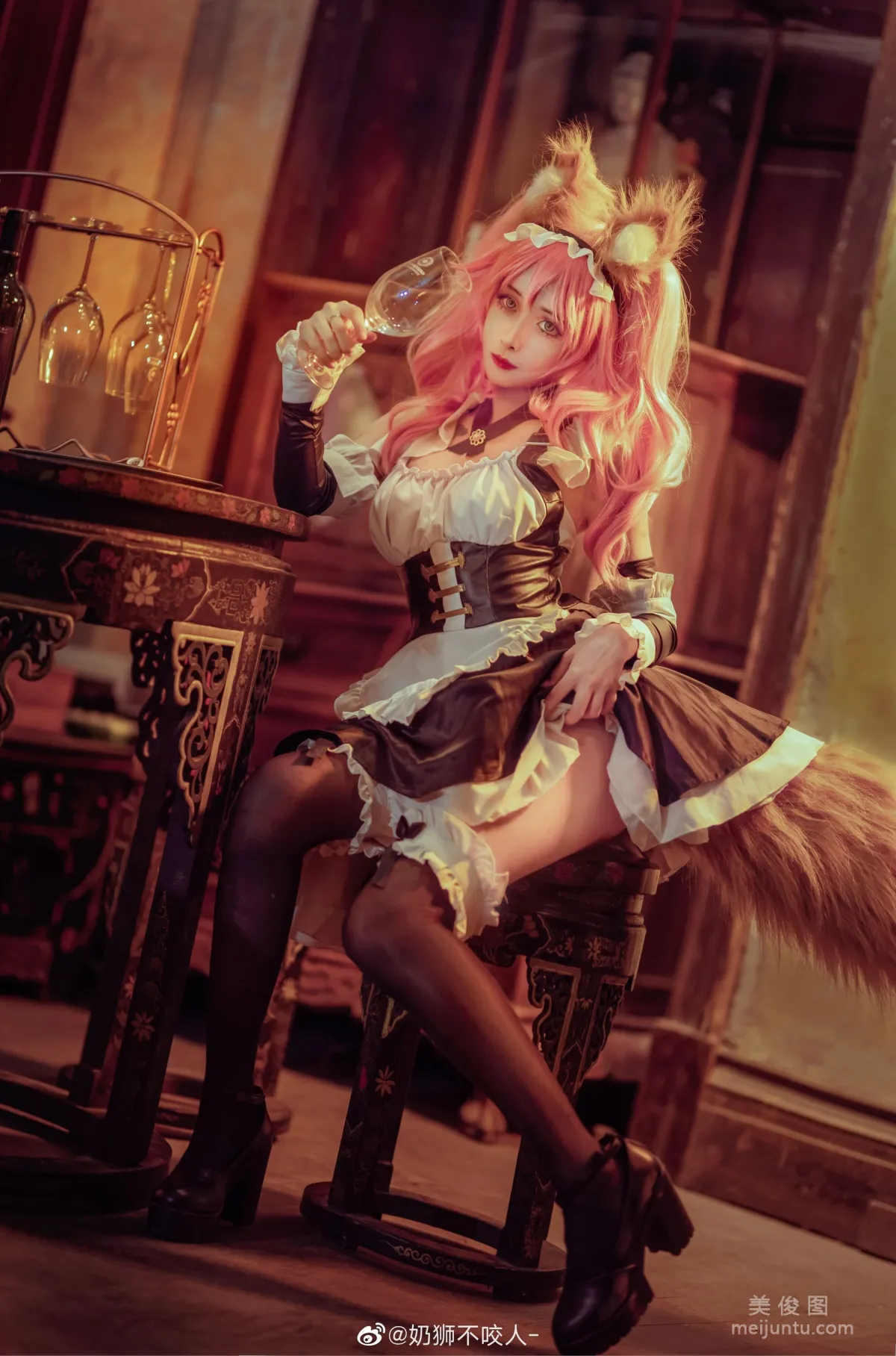 Nai Shi: Web Idols photo 10