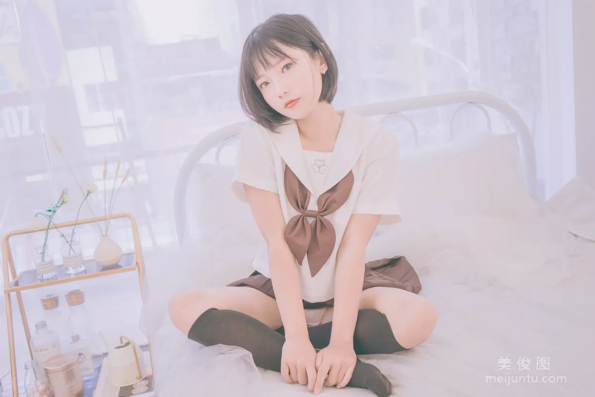 [Cosplay] Messie Huang - Birthday Seifuku 寫真集 15