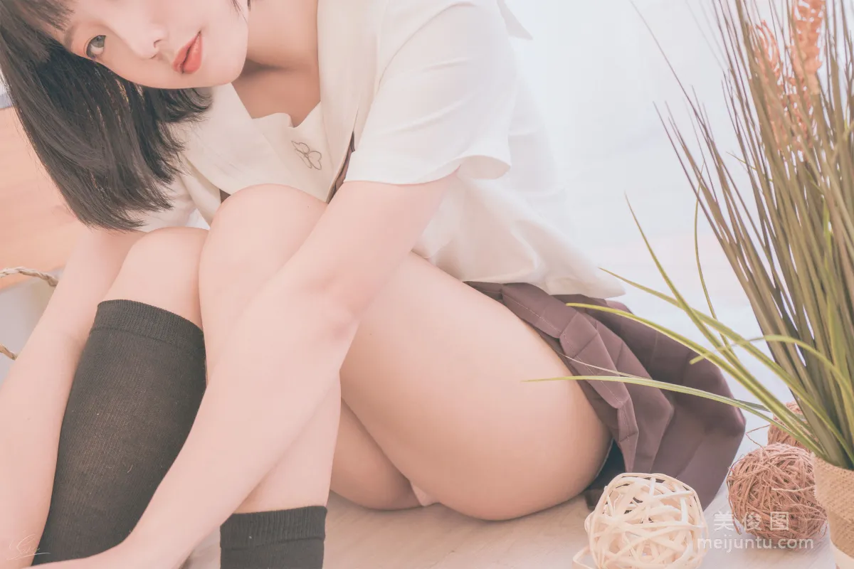 [Cosplay] Messie Huang - Birthday Seifuku 寫真集 11