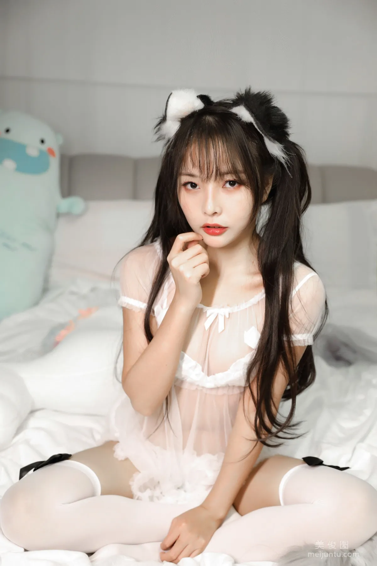 [Cosplay] Suyan Yana Yi - White Cat Ear Headwear photo 3