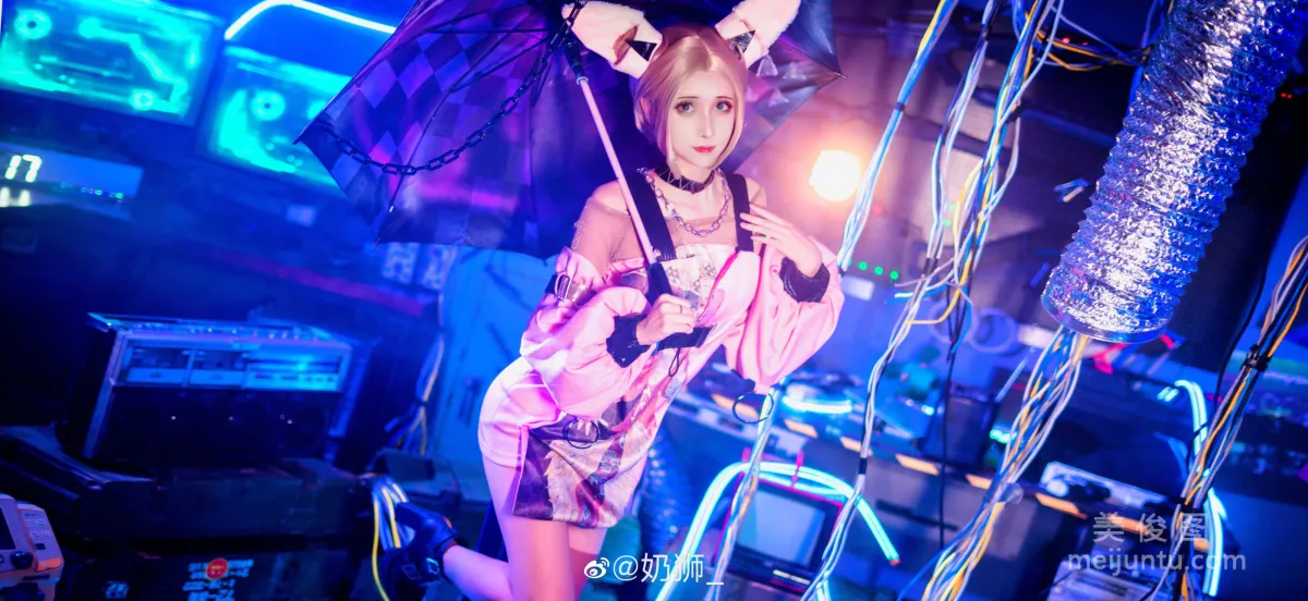 Nai Shi: Web Idols photo 4