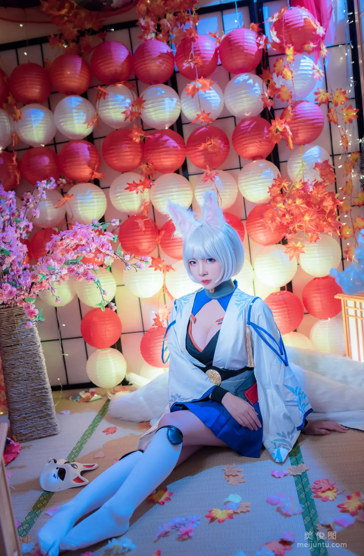 Erzuo Nisa: Web Idols photo 21