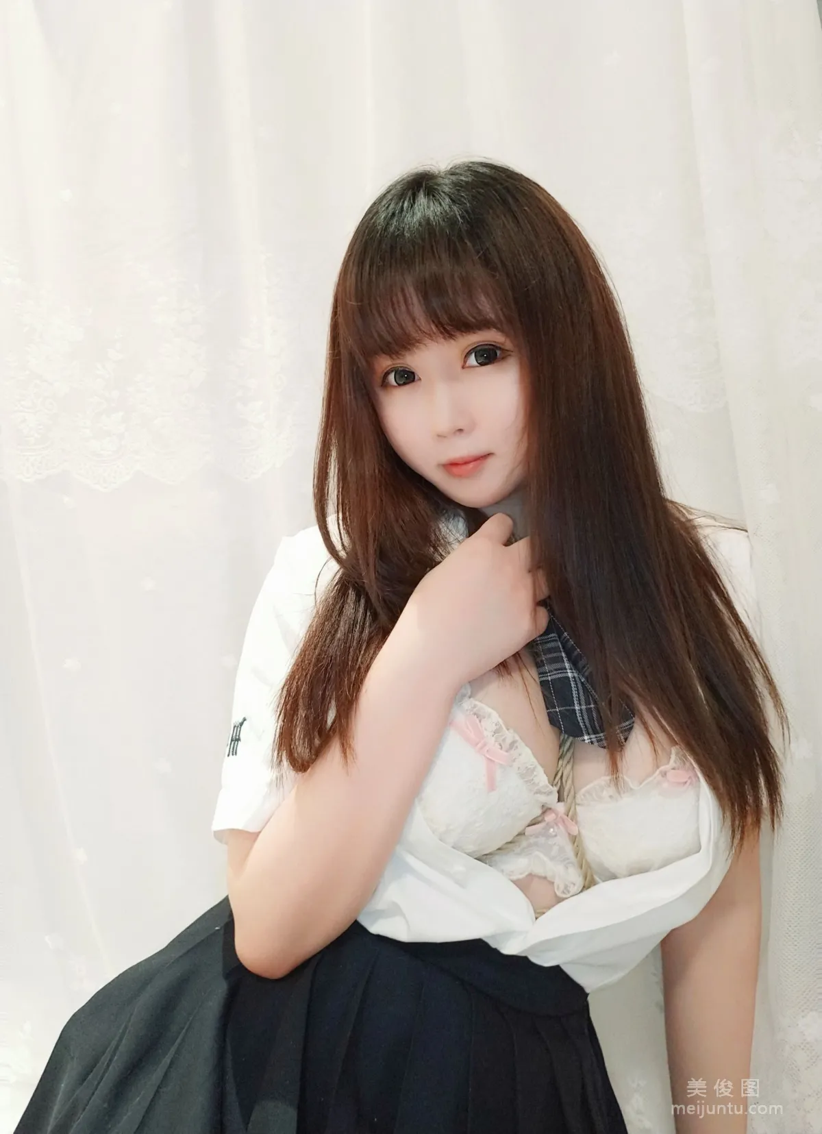 Shiyi Jiangya: Web Idols photo 25