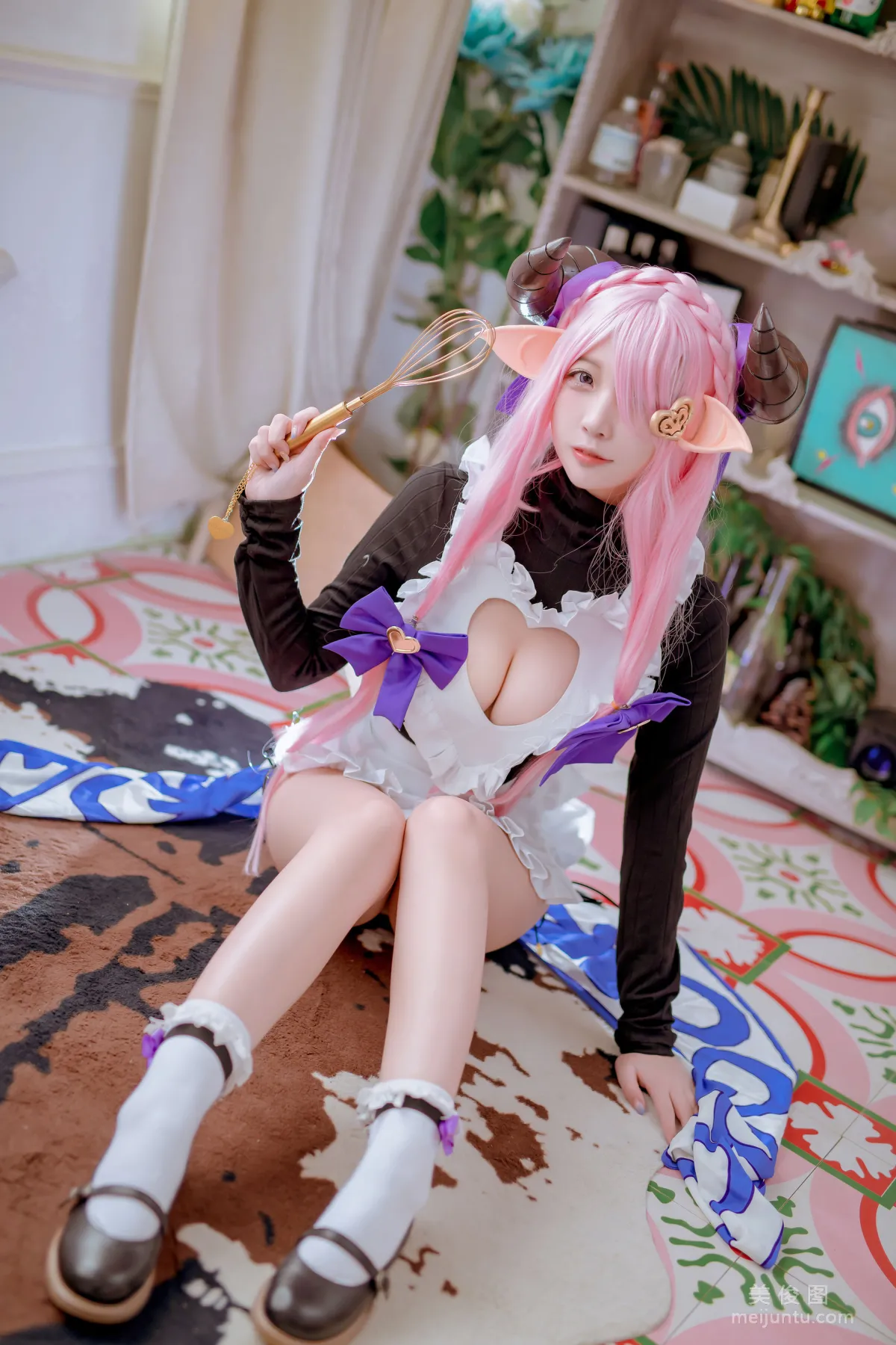 Erzuo Nisa: Web Idols photo 1