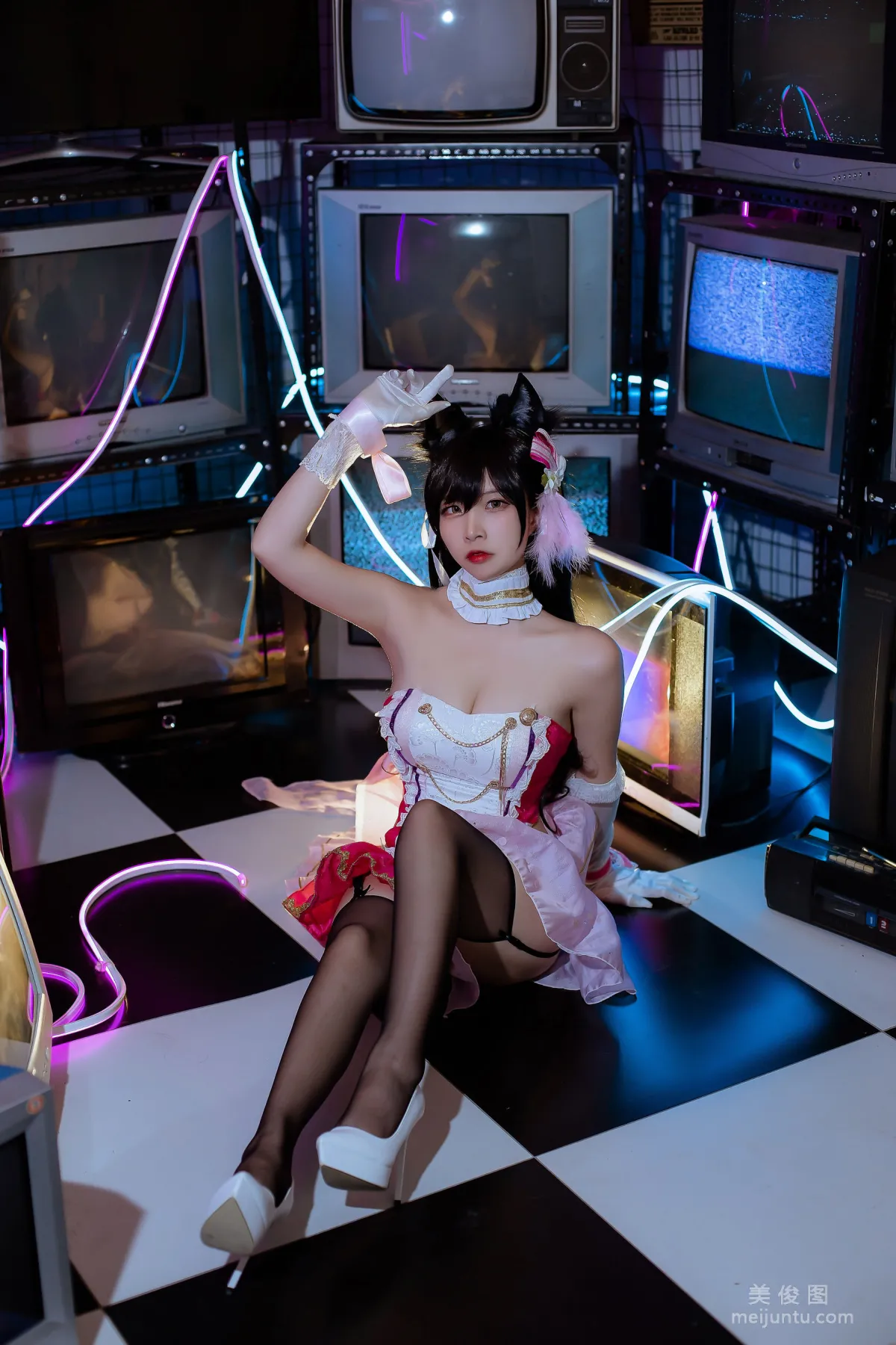 Erzuo Nisa: Web Idols photo 9