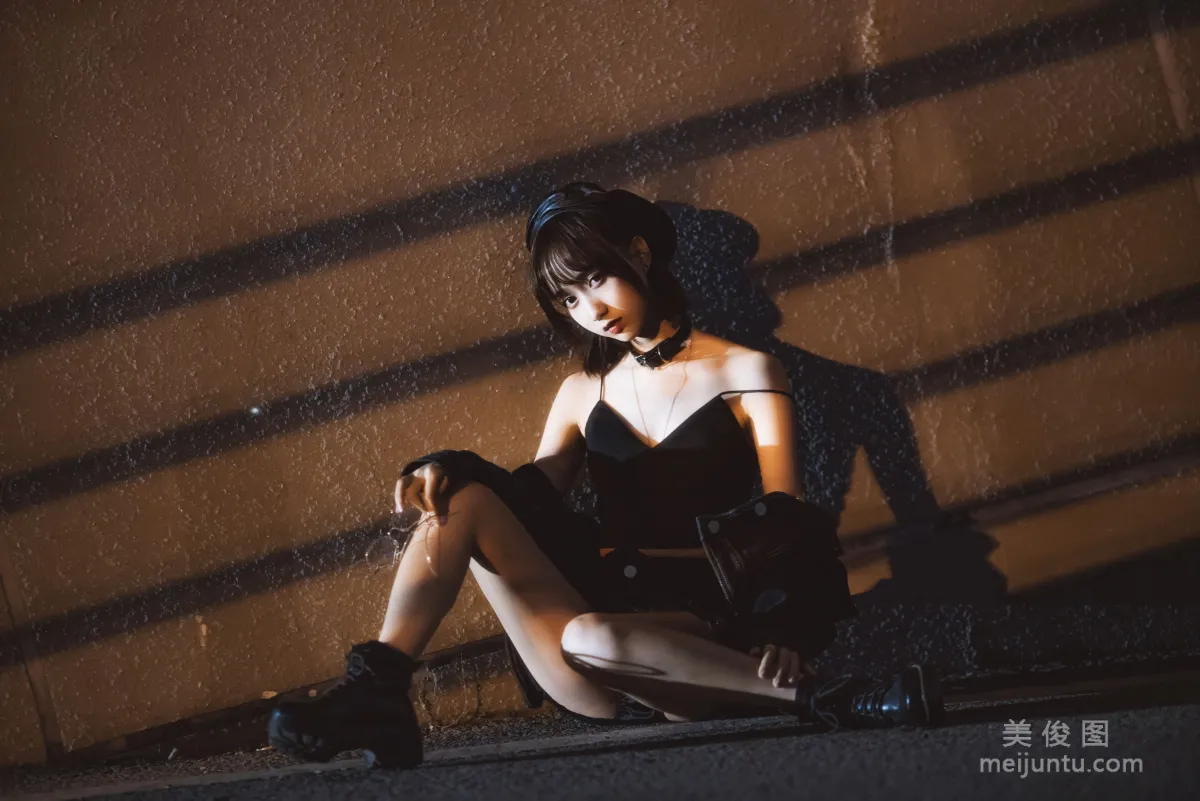 [Cosplay] Mu Mianmian OwO - Outdoor Short Skirt Photo Set photo 20