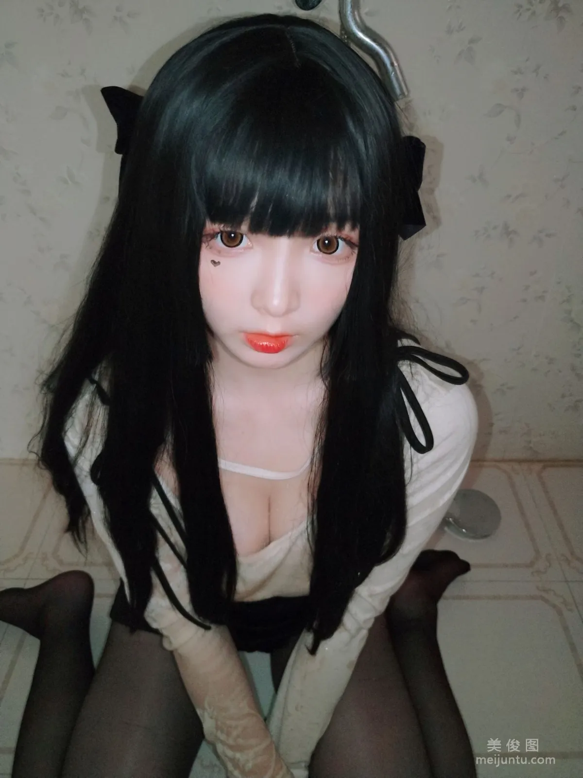 [Cosplay] 2D Beauty Guchuan kagura - Bathroom Wet Body Black Stockings photo 15