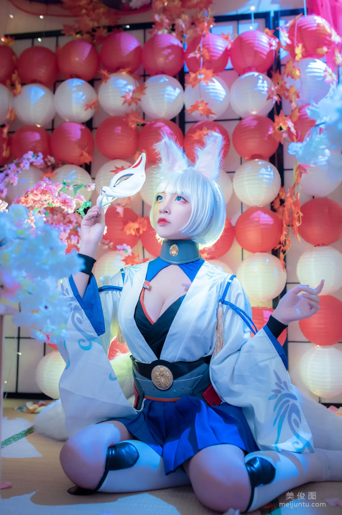 Erzuo Nisa: Web Idols photo 2