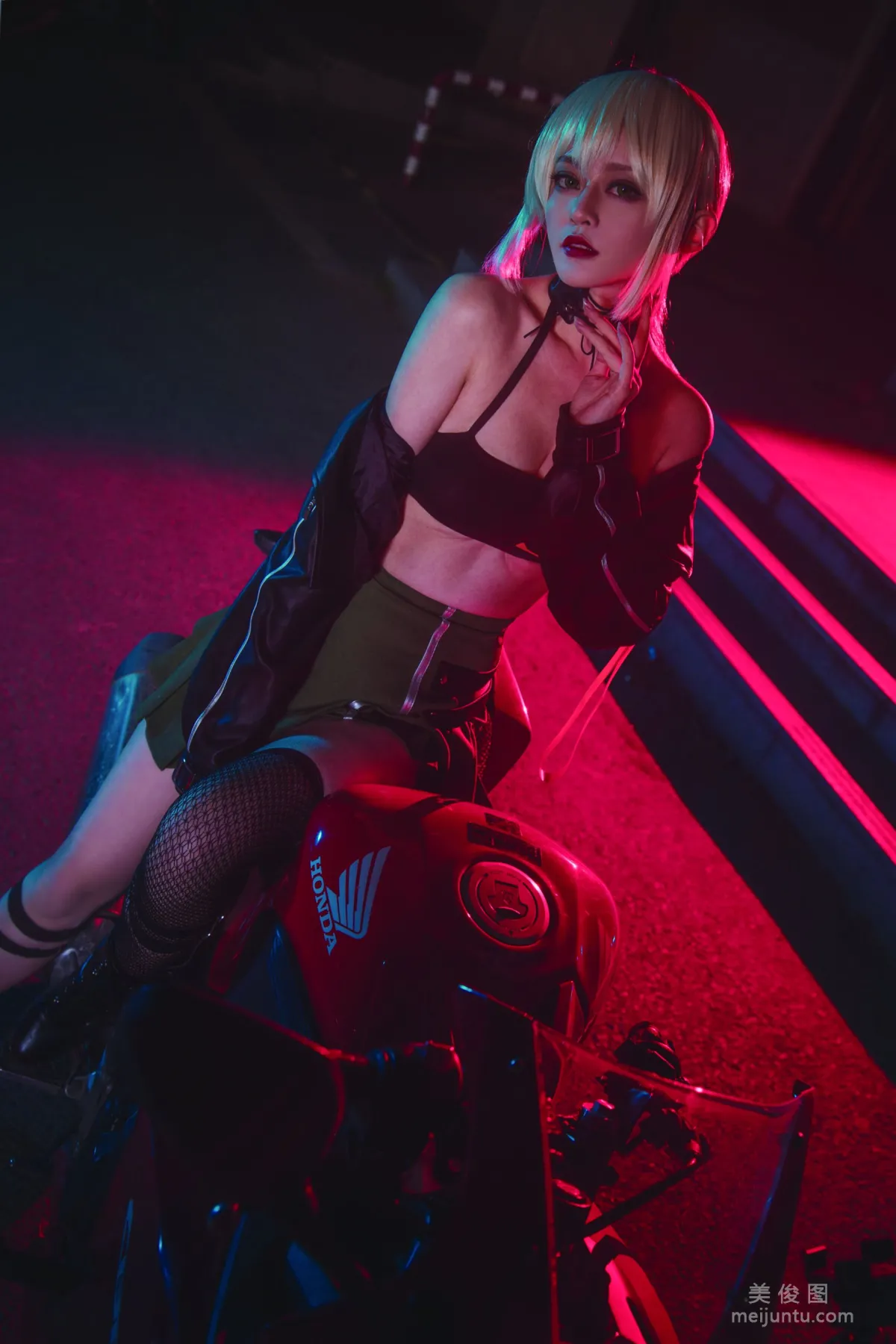 [Cosplay] 铁板烧鬼舞w - 中山码头黑贞黑呆双人9