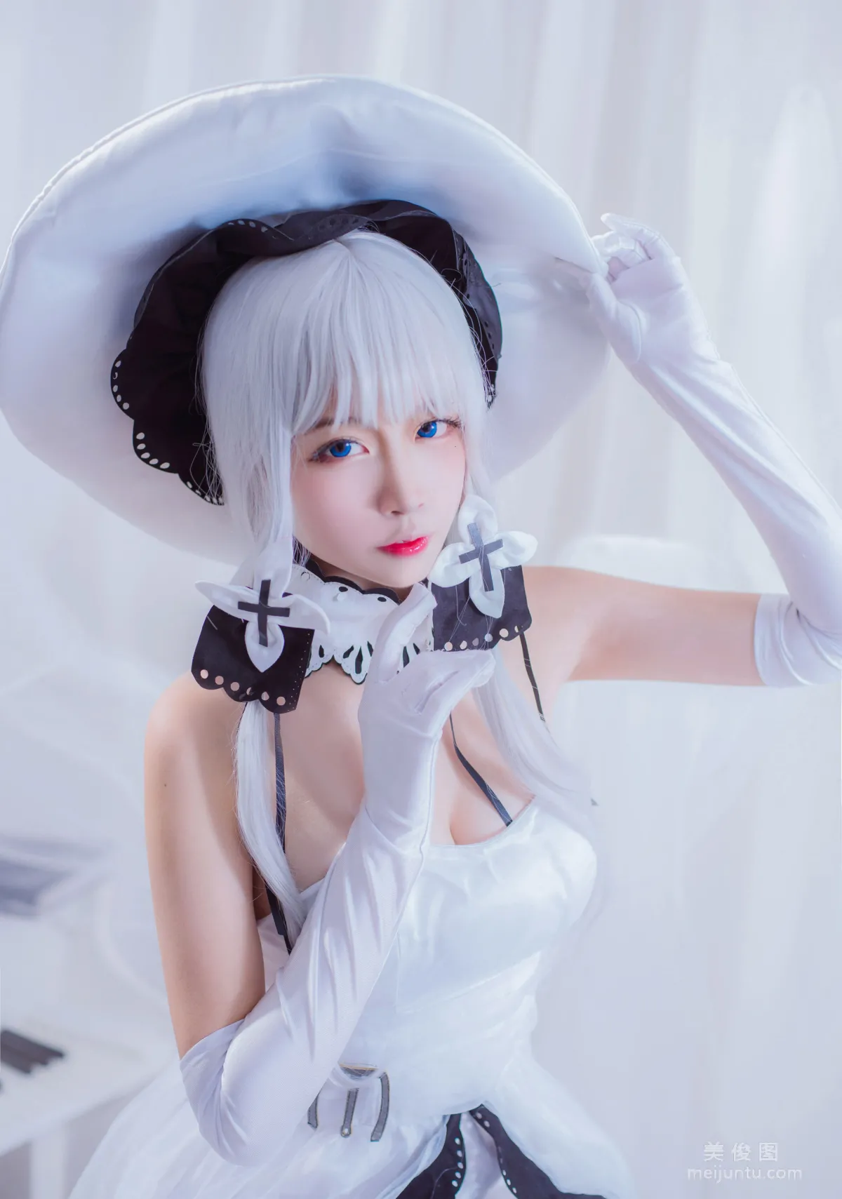 Erzuo Nisa: Web Idols photo 9
