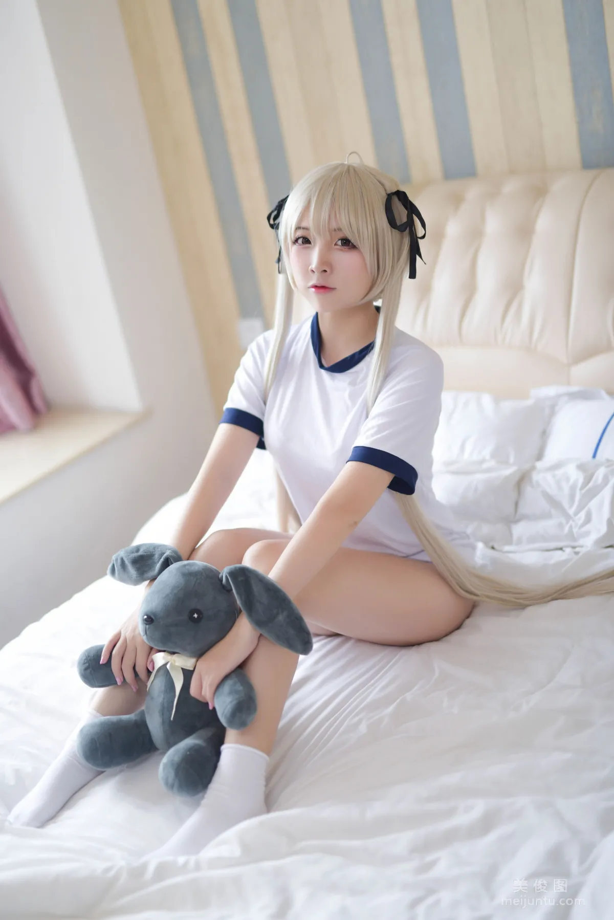 Erzuo Nisa: Web Idols photo 2