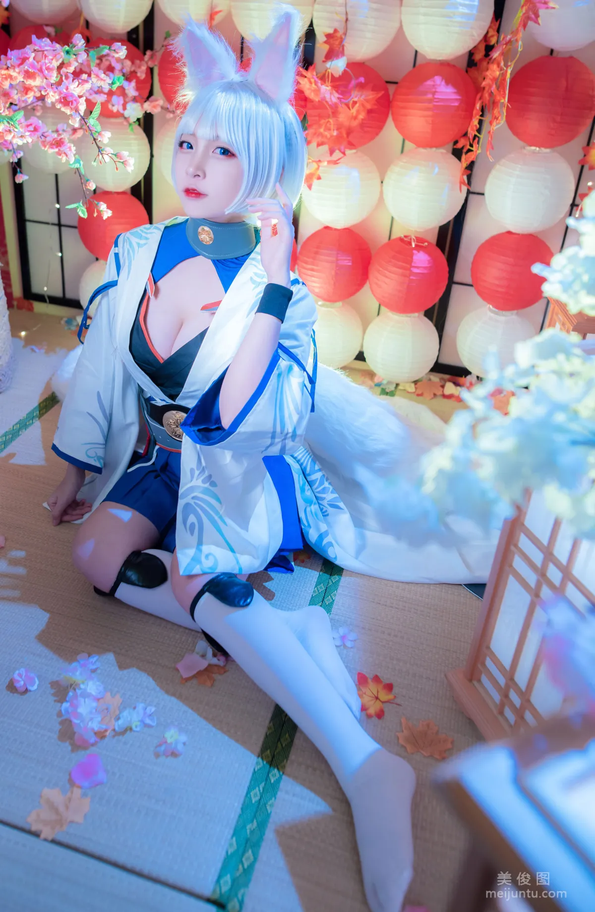 Erzuo Nisa: Web Idols photo 11