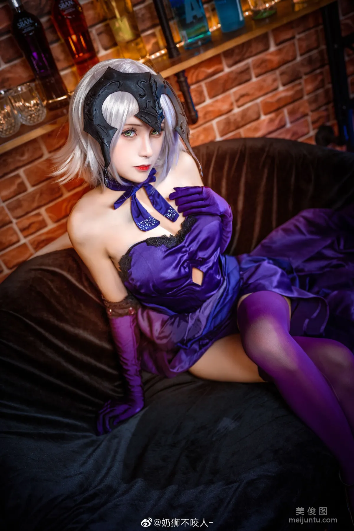 [Cosplay] 奶狮不咬人 - 黑贞德 写真集9