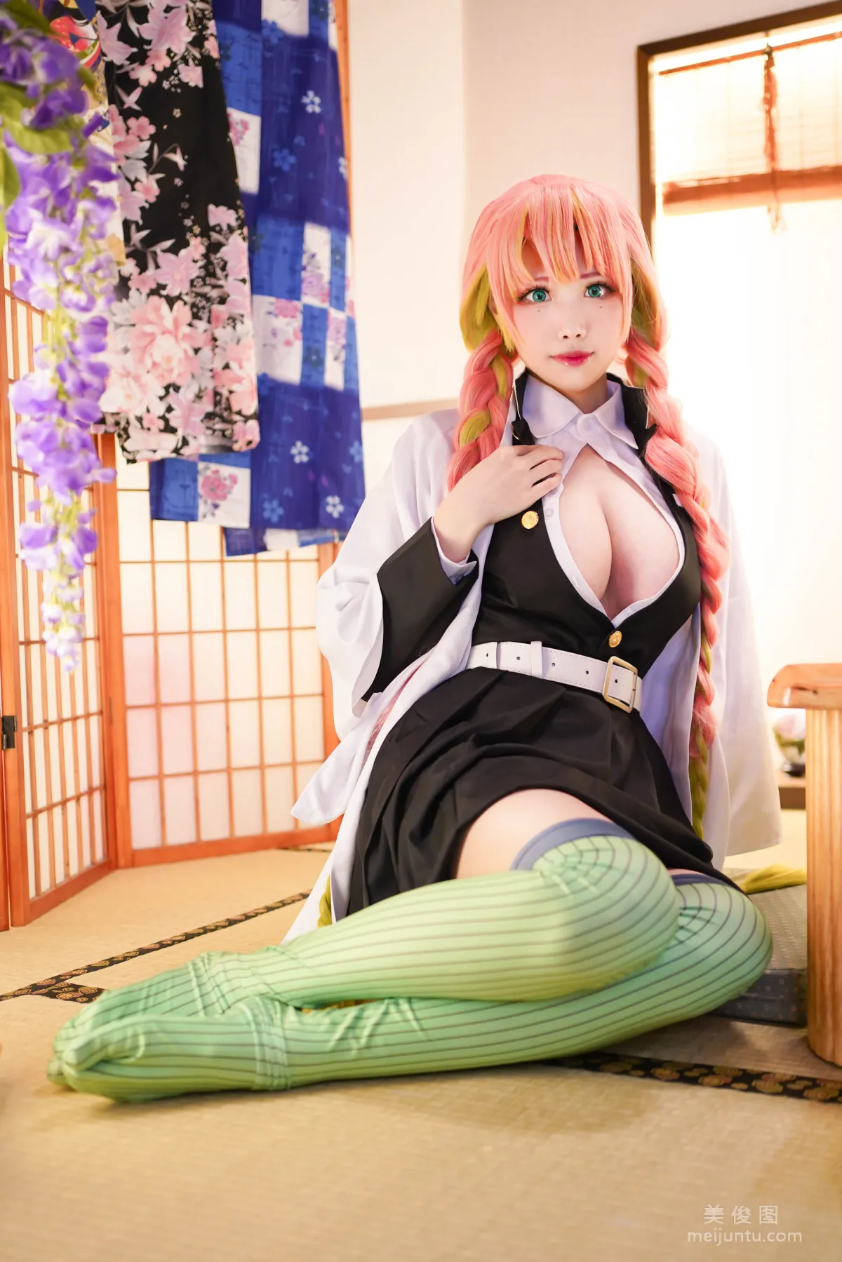 [Cosplay] Xuan KaYa - Demon Slayer Kanroji Photo Set photo 1