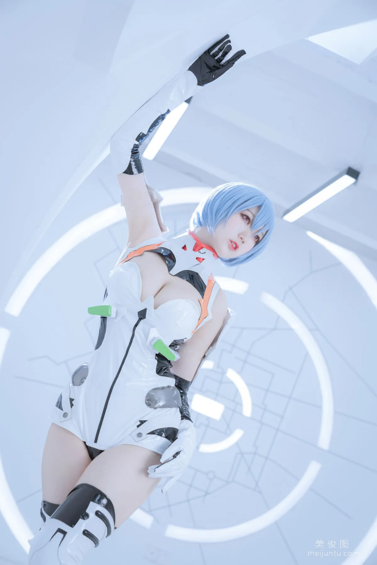 [Cosplay] Zhouji Shike Aitu Tu - Ayanami Rei White Battle photo 14