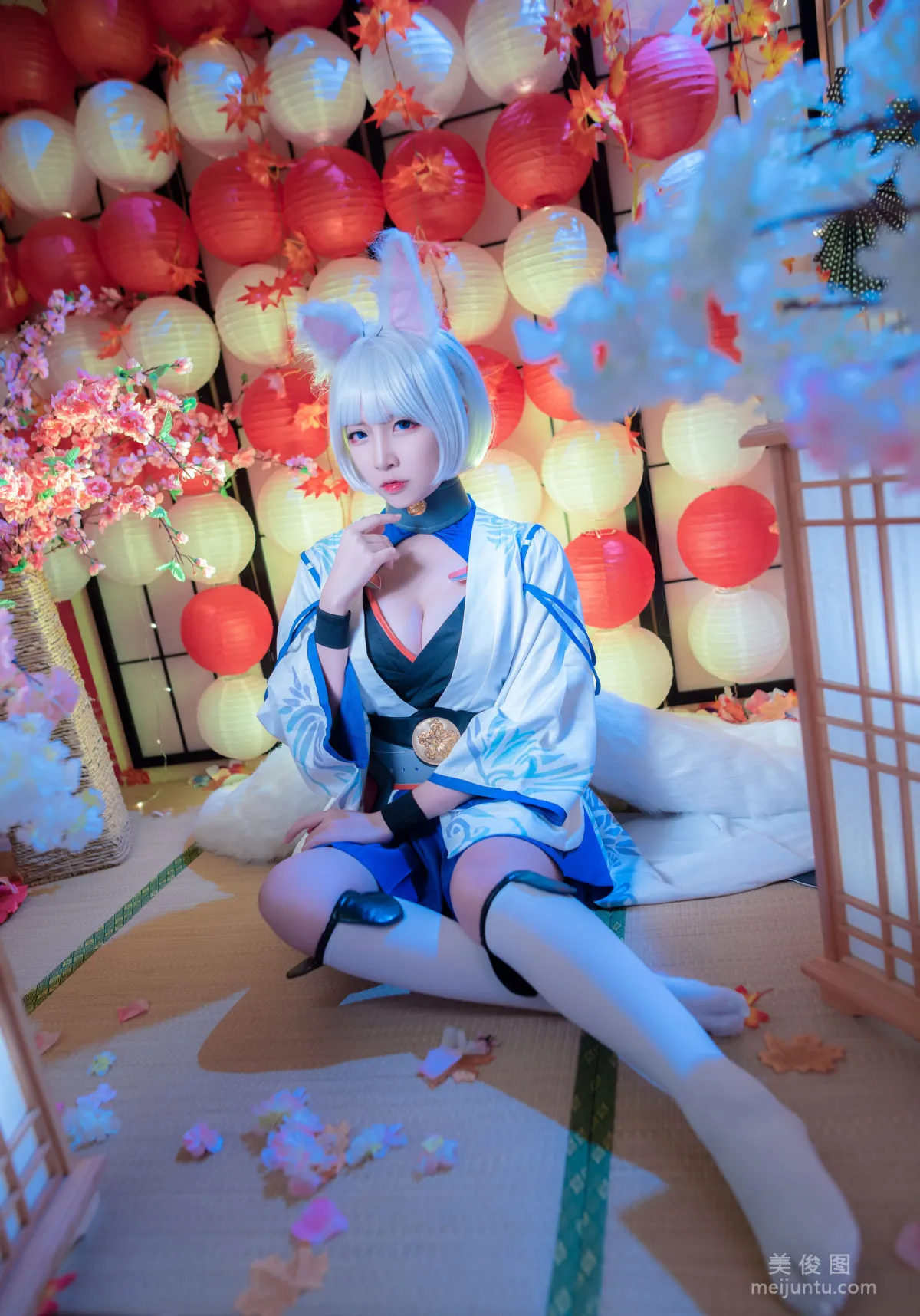 Erzuo Nisa: Web Idols photo 12