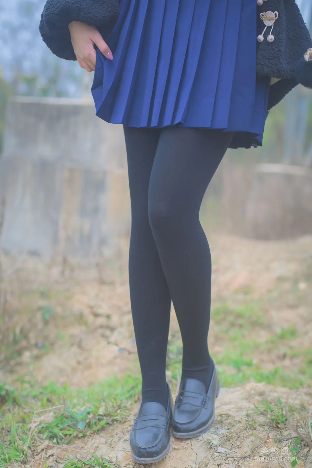 Erzuo Nisa: Web Idols photo 5