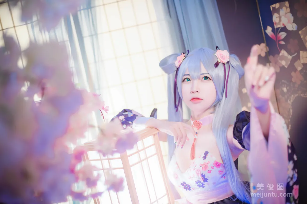 [Cosplay Photo Set] Erzuo Nisa - Twin Tails photo 7