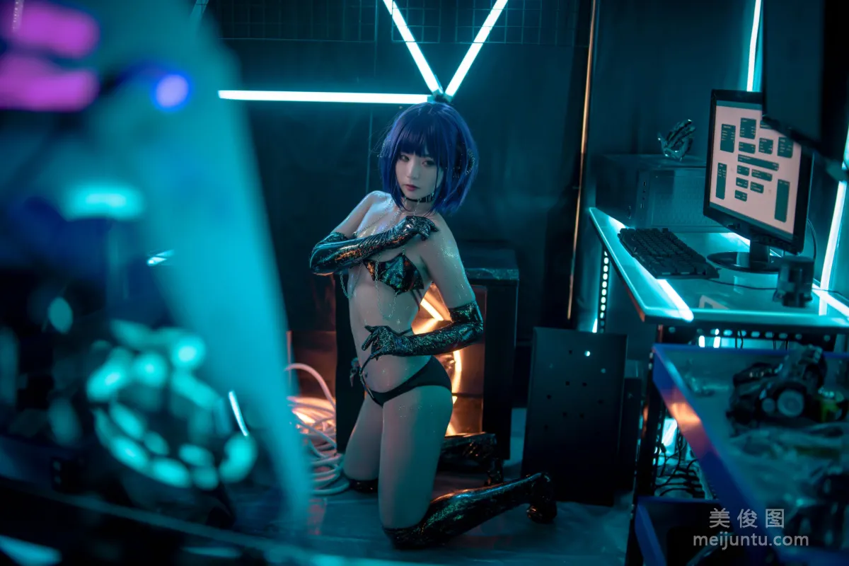 [Cosplay Photos] Shi Qingshui - Tech Succubus photo 22