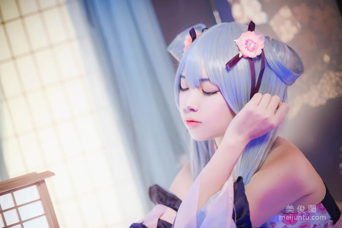 [Cosplay Photo Set] Erzuo Nisa - Twin Tails photo 12