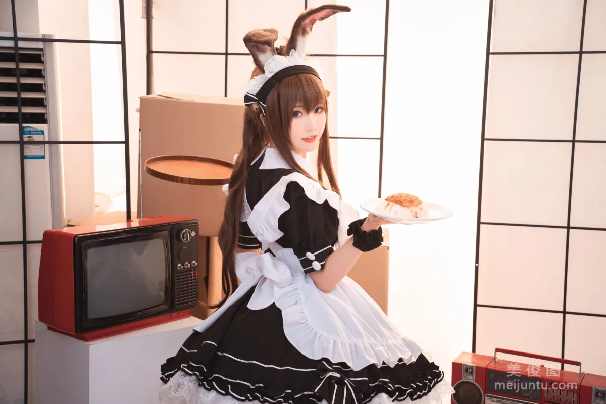 [Cosplay] Cute Popular Coser Mianbing Xianer - Amiya Maid photo 14