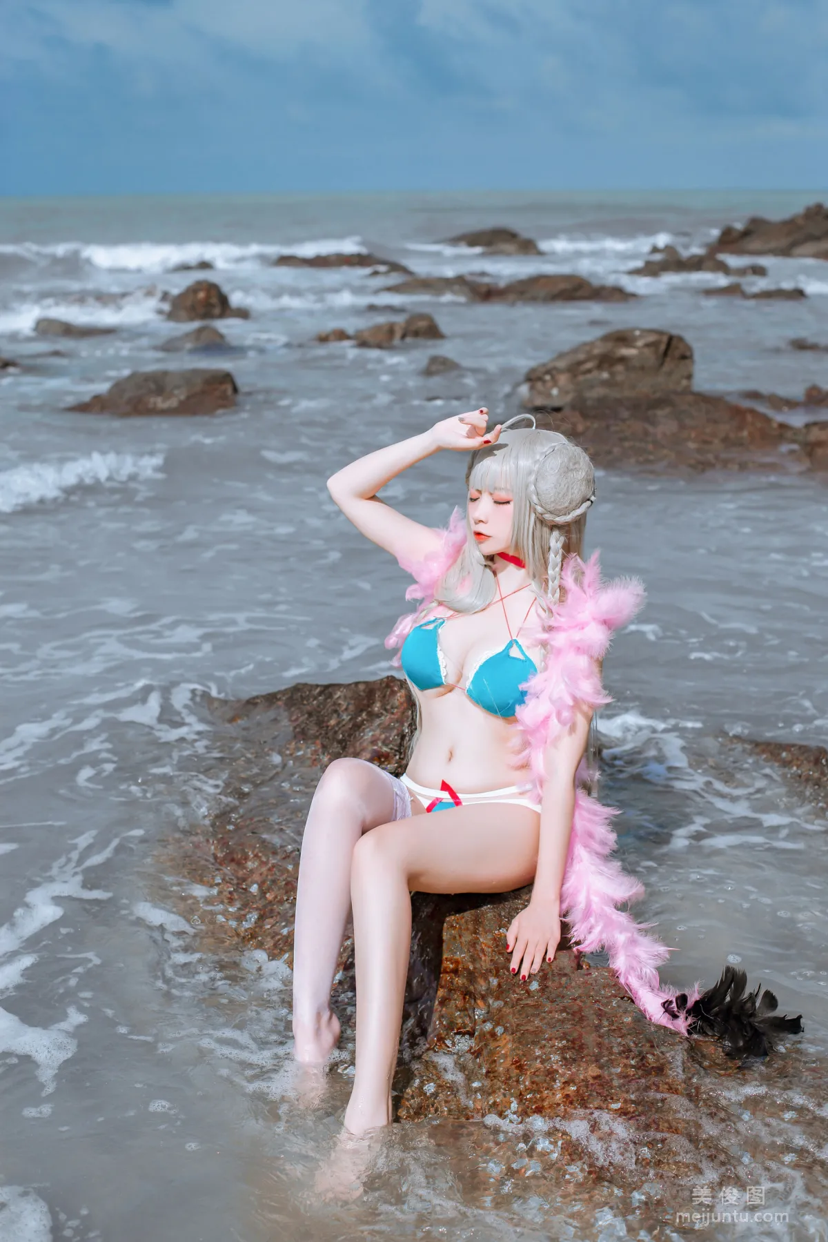 Erzuo Nisa: Web Idols photo 11