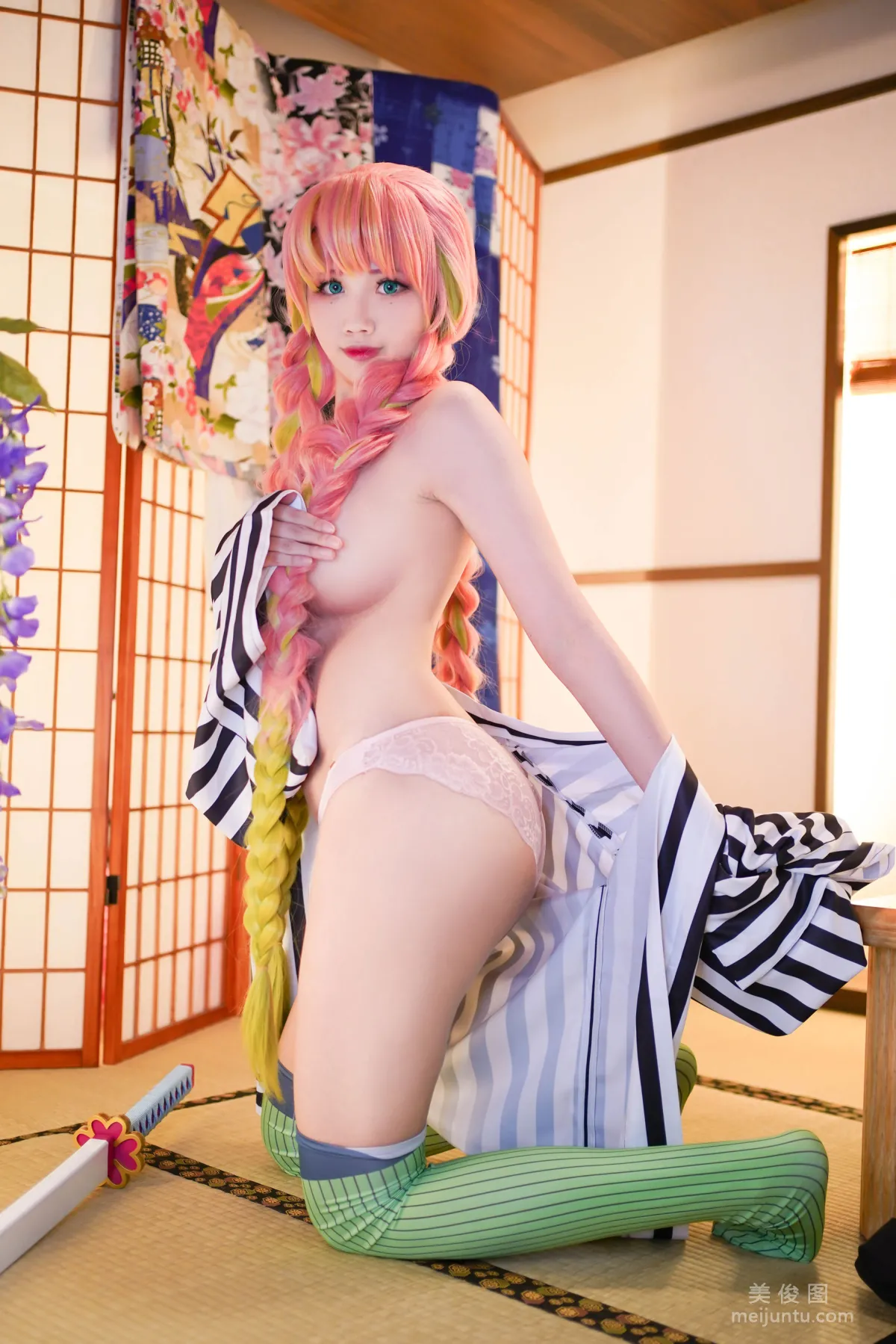 [Cosplay] Xuan KaYa - Demon Slayer Kanroji Photo Set photo 34