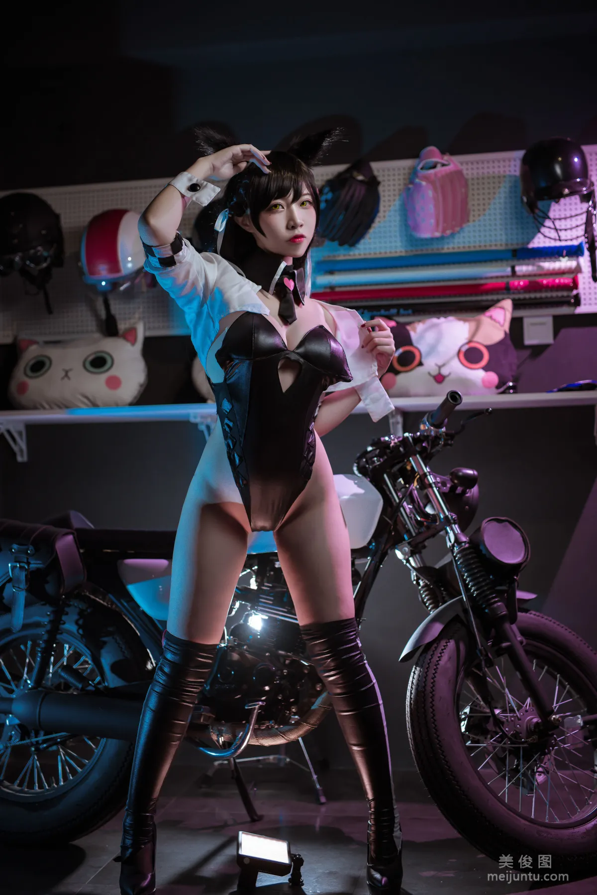 Erzuo Nisa: Web Idols photo 14