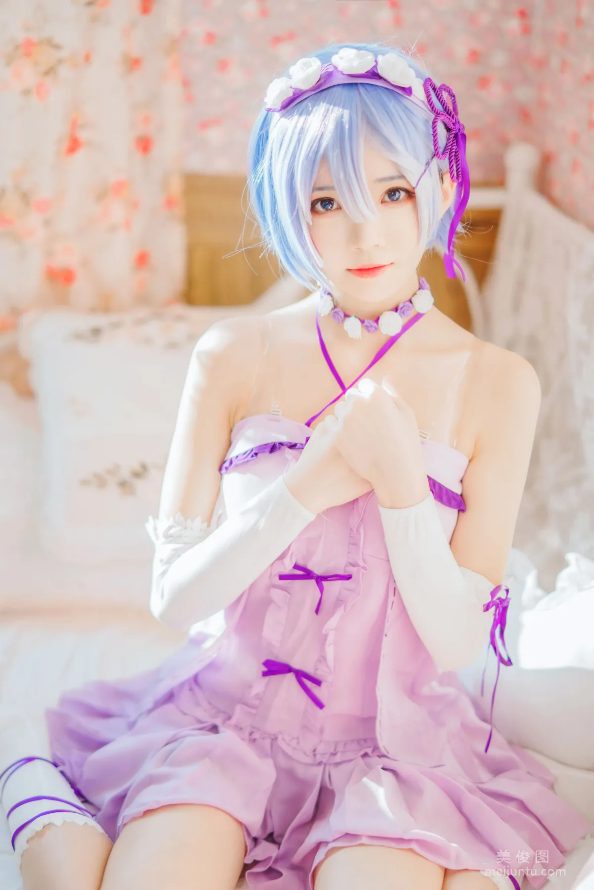 Ying Taomiao: Web Idols photo 1