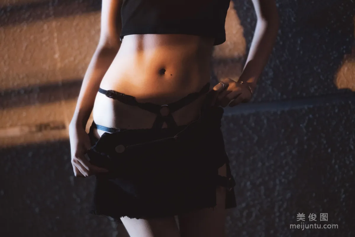 [Cosplay] Mu Mianmian OwO - Outdoor Short Skirt Photo Set photo 57